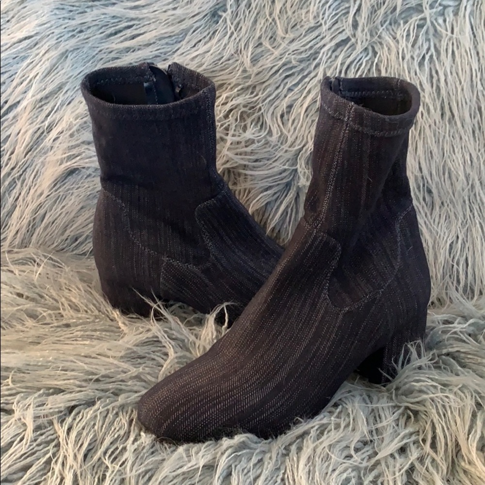 Stretch denim booties